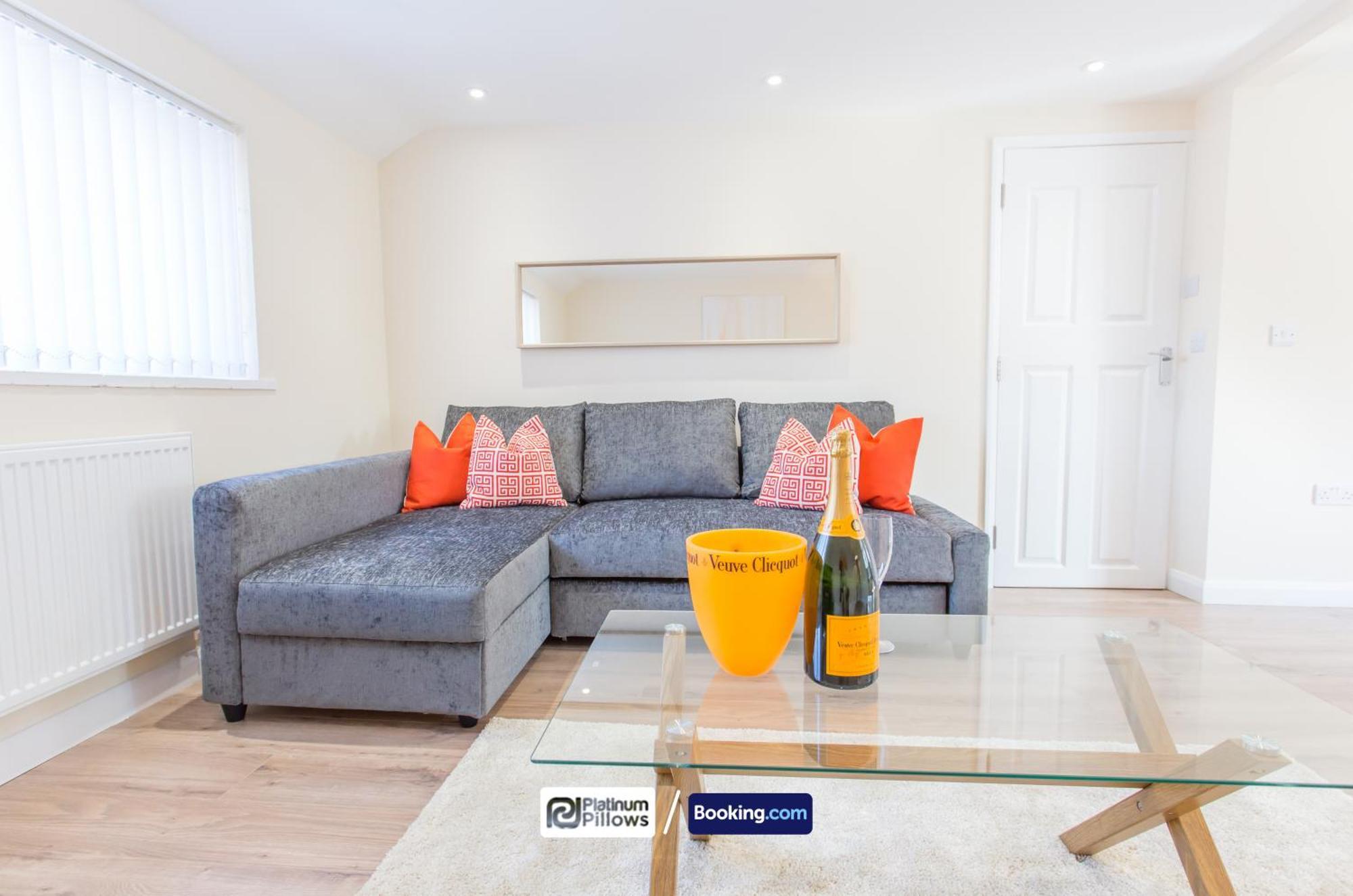 Modern Oxford 2 Bedroom Apartments, Near John Radcliffe Hospital, Weekly & Monthly Deals Exterior photo